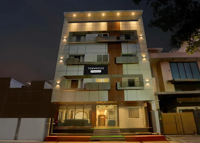 Townhouse Oak Taj Nagri Phase 2