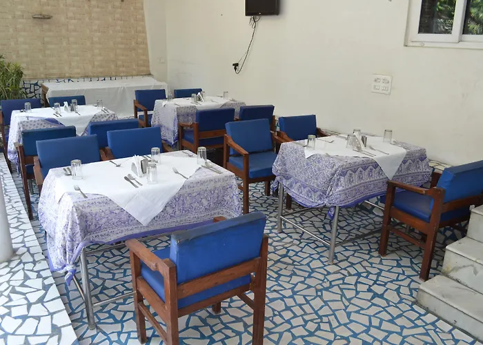 Maya Hotel & Restaurant